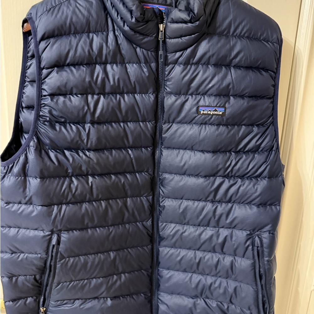 Patagonia Men's Dark Blue Quilted Vest